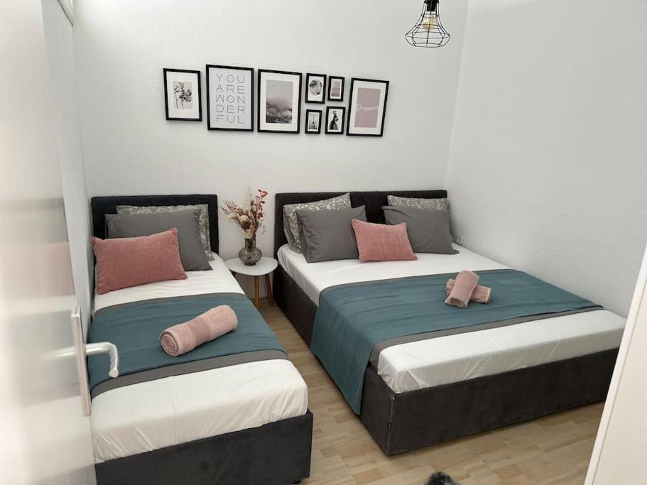 Beautiful Fully Renovated Apartment By The Sea, Large Balcony With Enchanting Views Neum Exteriér fotografie