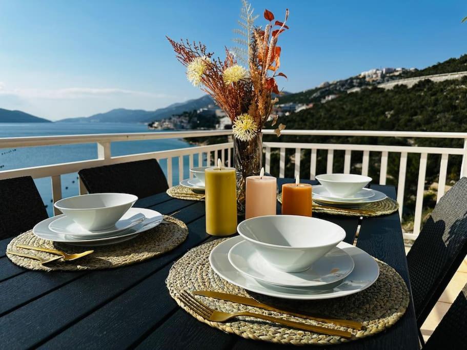 Beautiful Fully Renovated Apartment By The Sea, Large Balcony With Enchanting Views Neum Exteriér fotografie