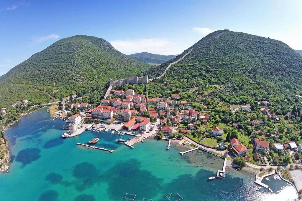 Beautiful Fully Renovated Apartment By The Sea, Large Balcony With Enchanting Views Neum Exteriér fotografie