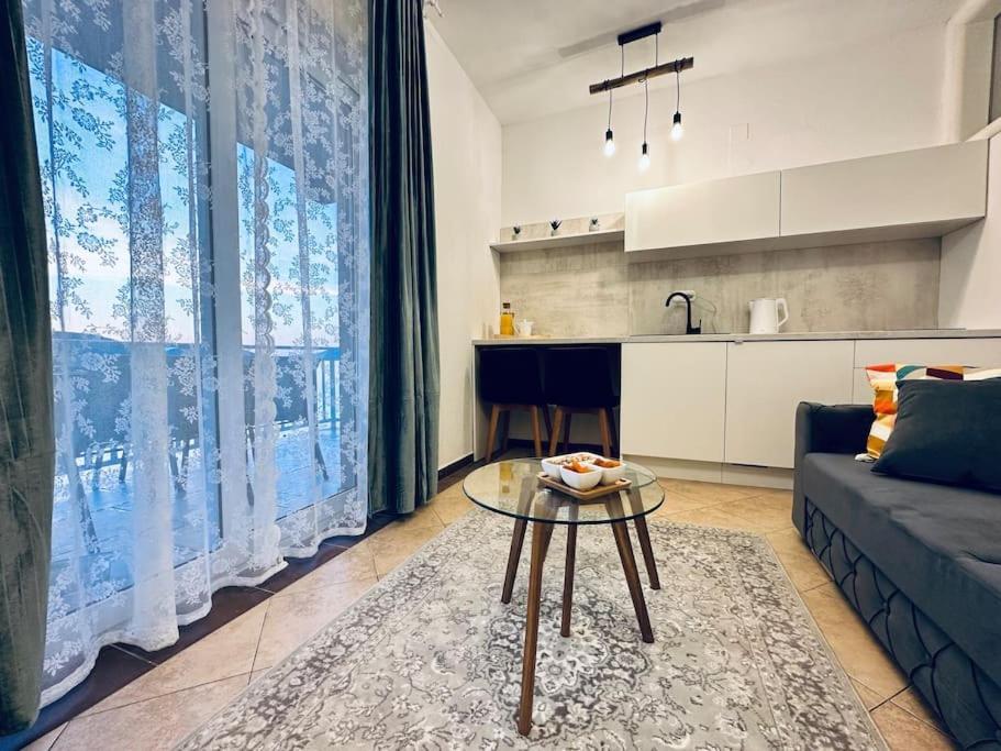 Beautiful Fully Renovated Apartment By The Sea, Large Balcony With Enchanting Views Neum Exteriér fotografie